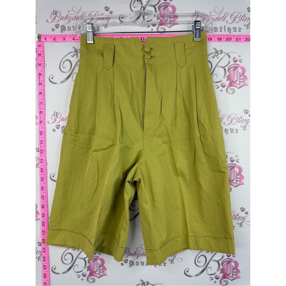 Bosch shorts retro vintage High-Waist Pleated Bermuda Shorts in Olive Green